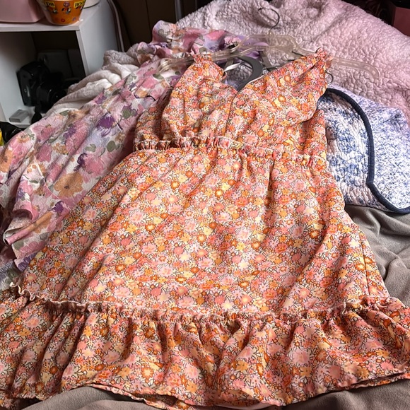 Charlotte Russe orange flowery dress - Picture 1 of 5